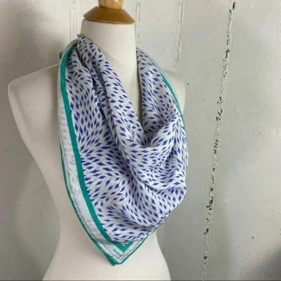 Evan PICONE 30” square blue/green print silk scarf - Picture 4 of 8
